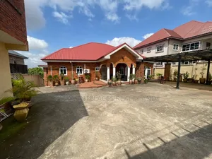 6bdrm Duplex in Pleasantplaces, Pokuase for sale