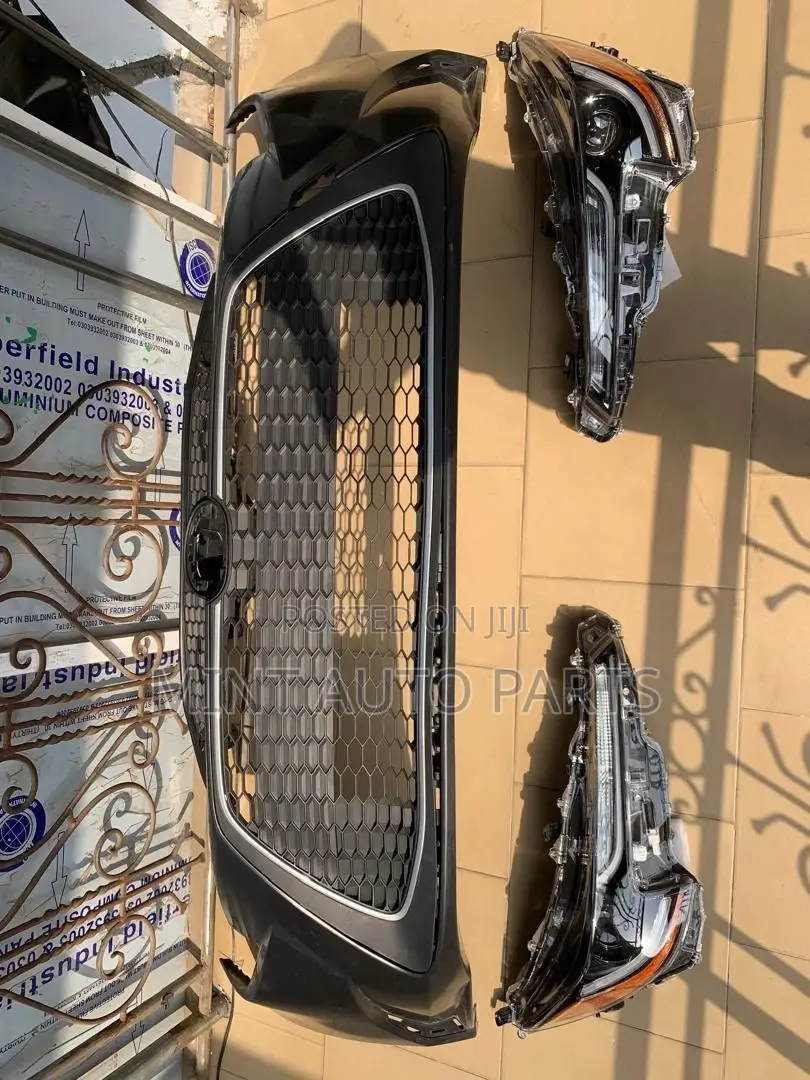 Corolla 2020 Bumper and Headlight