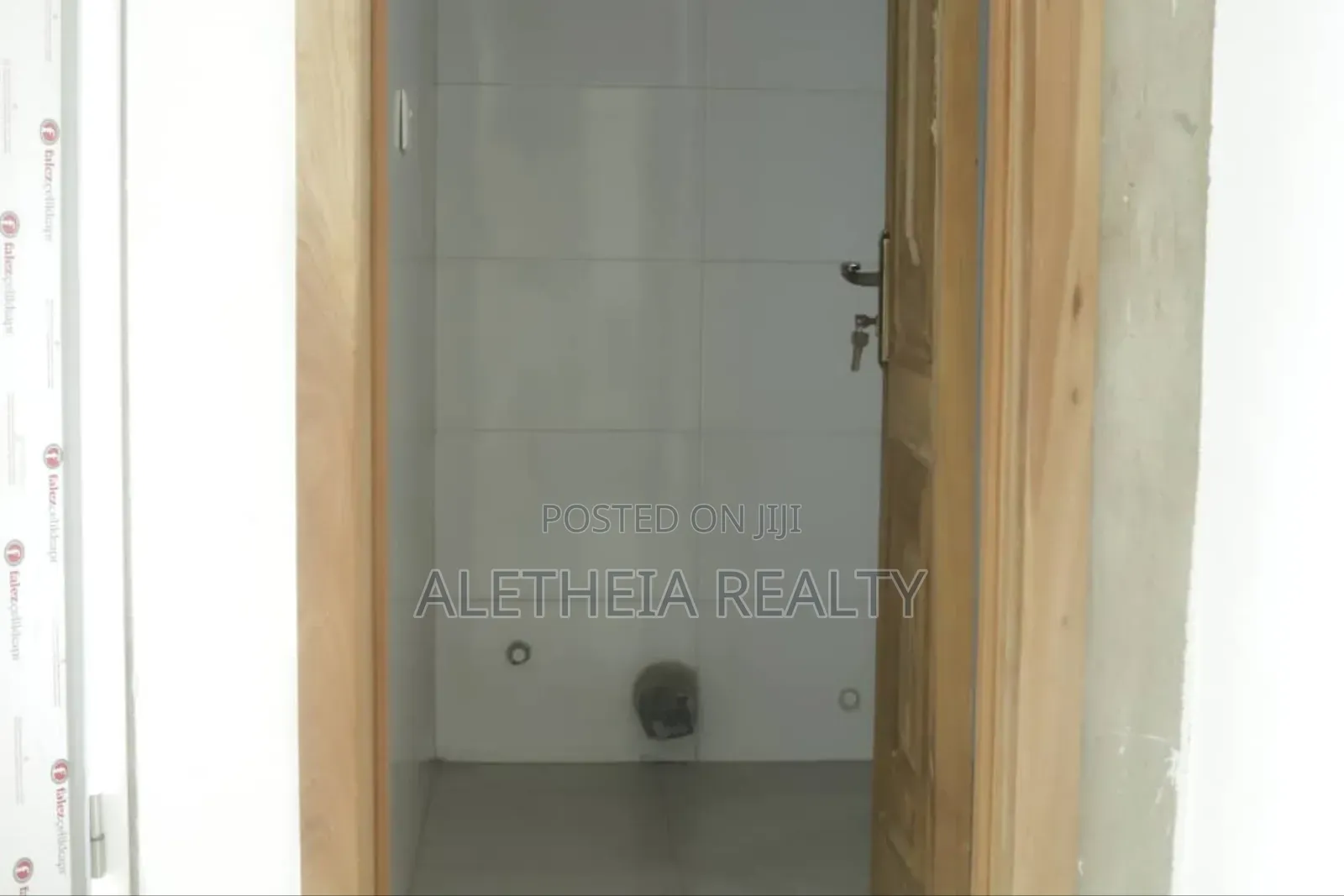 4bdrm Duplex in Prampram for sale