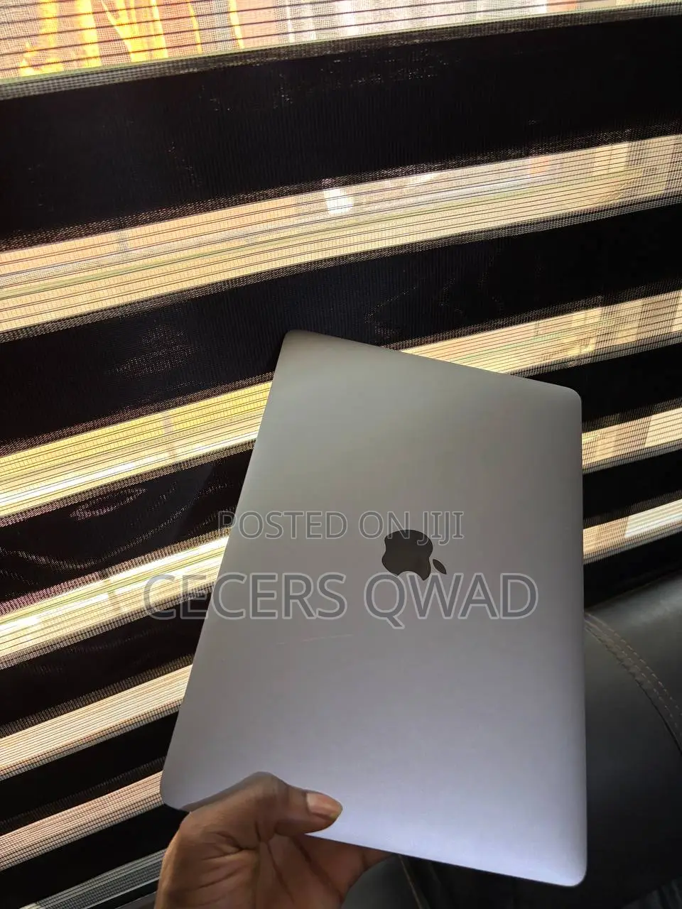 Laptop Apple MacBook Pro 2020 16GB Intel Core I5 SSD 512GB