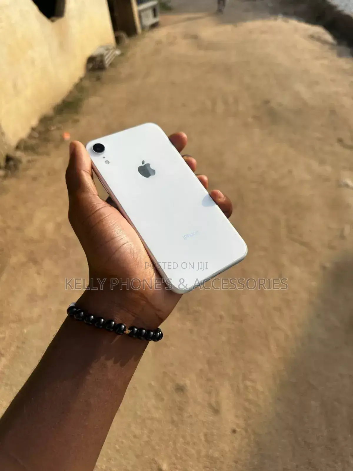 New Apple iPhone XR 64 GB White