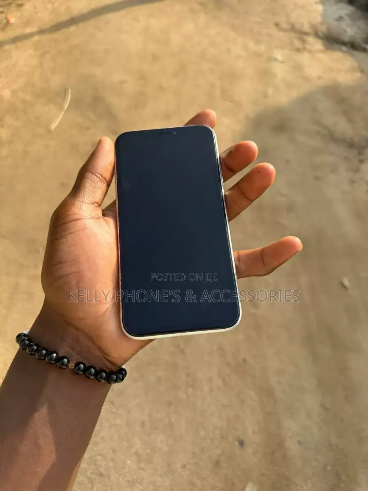 New Apple iPhone XR 64 GB White