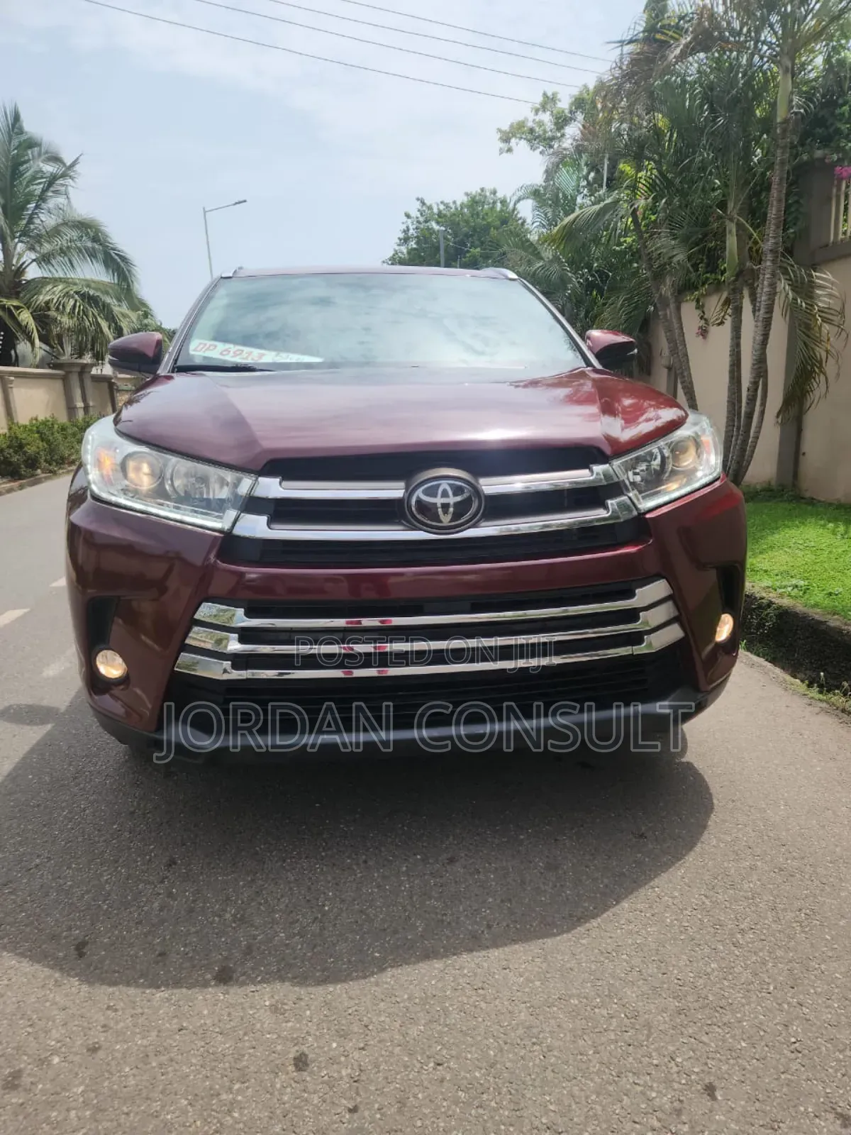 Toyota Highlander XLE 2019 Red