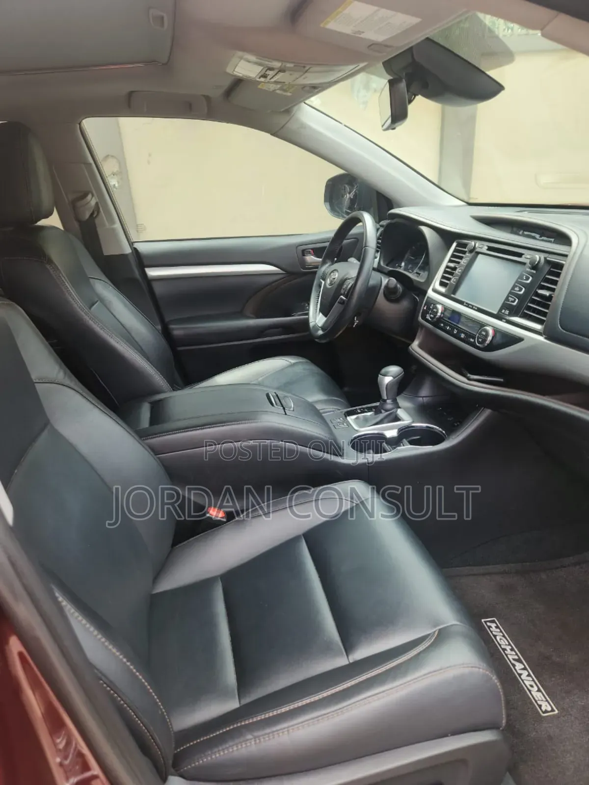 Toyota Highlander XLE 2019 Red