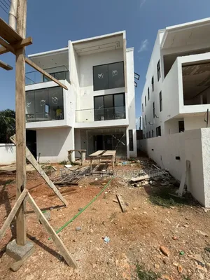 4bdrm Townhouse/Terrace in Ab Richie Properties, East Legon for sale