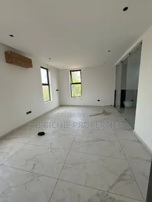 4bdrm Townhouse/Terrace in Ab Richie Properties, East Legon for sale