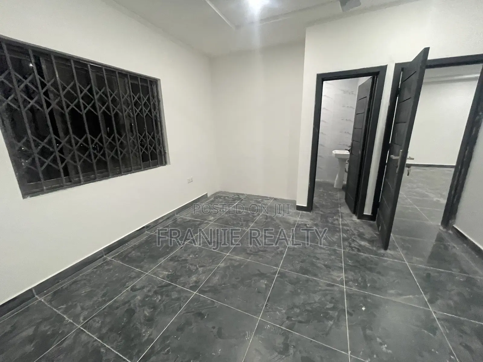 2bdrm Apartment in Franjie Realty, Bortiano for rent