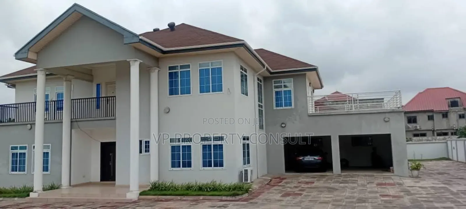 4bdrm House in Teshie for sale