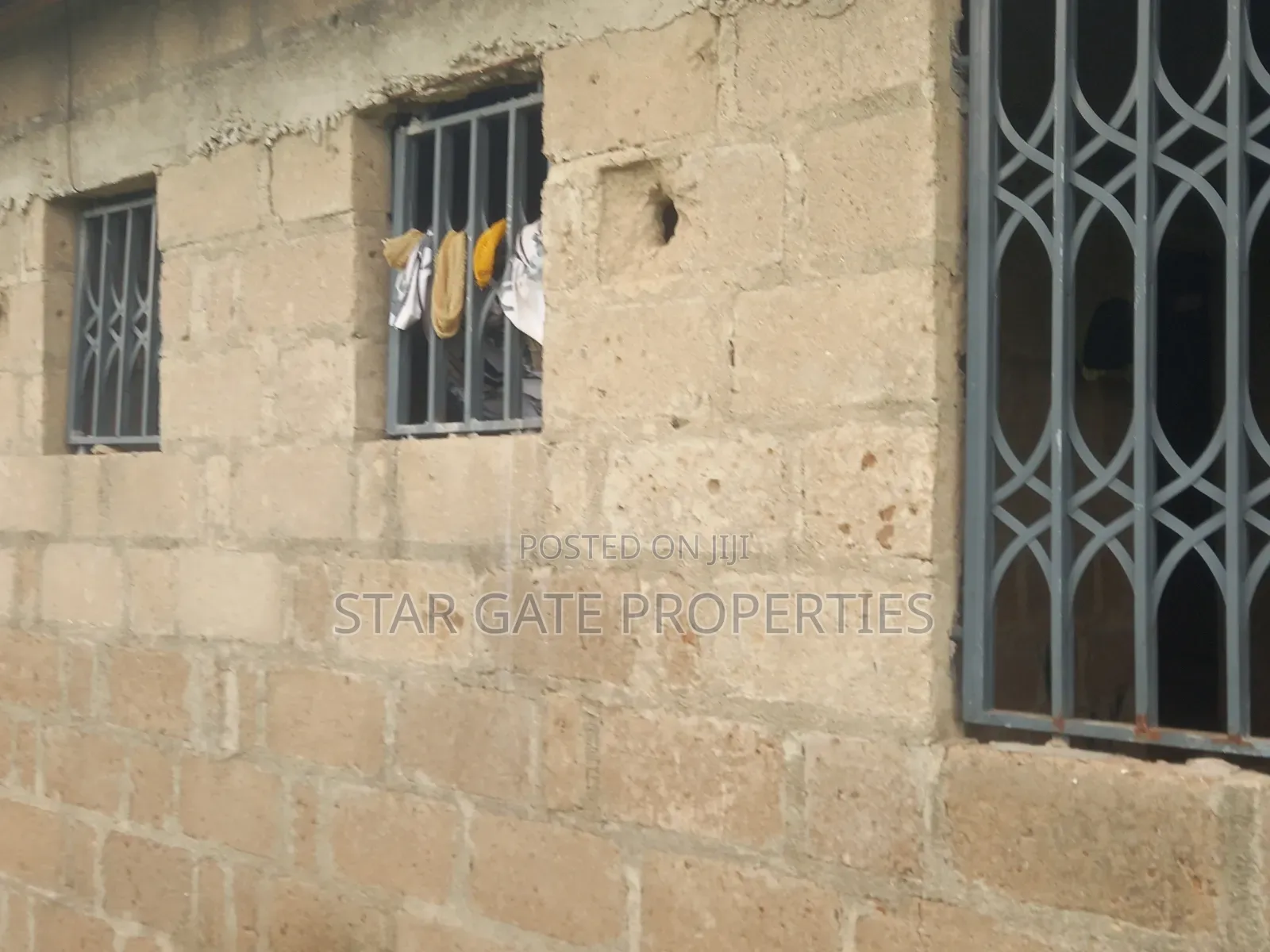 4 Bedrooms House for Sale at Agyaako Buoho