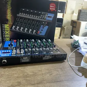 Yamaha F7 7-Channel Mixer