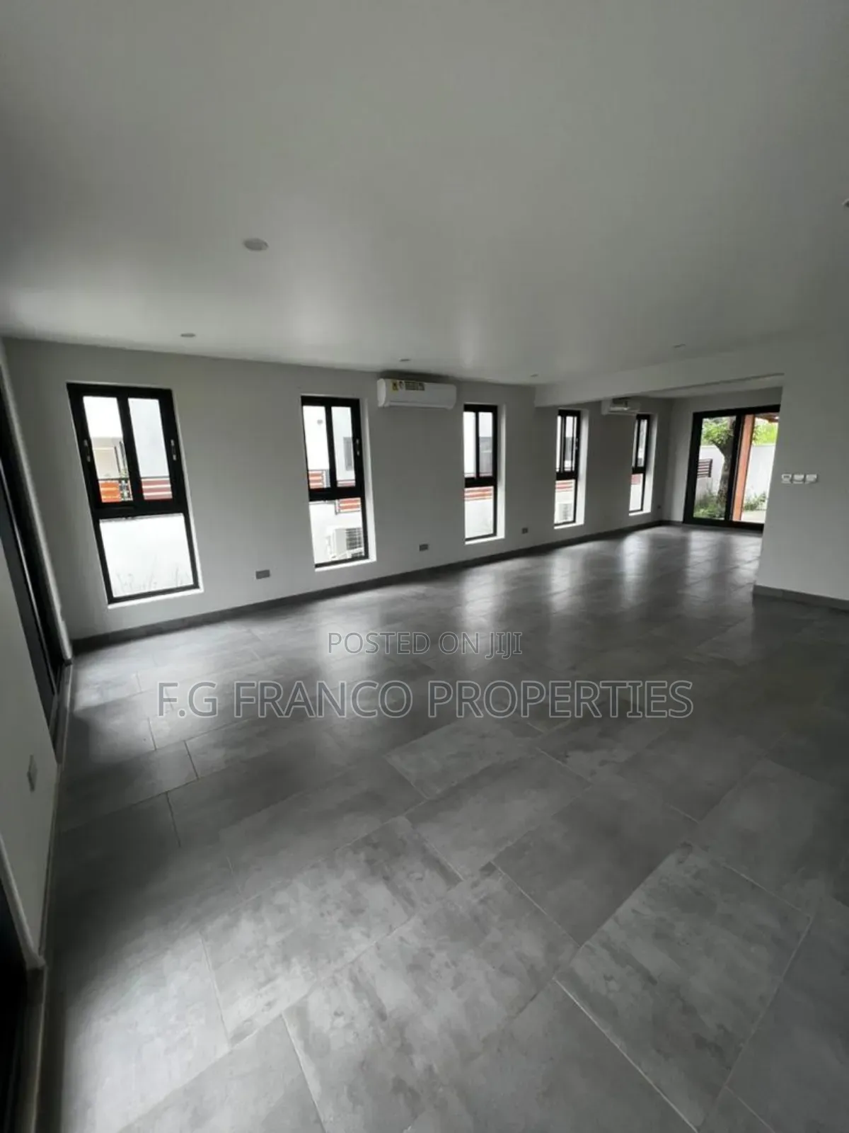 4bdrm House in Kg. Franco, Airport Residential Area for rent