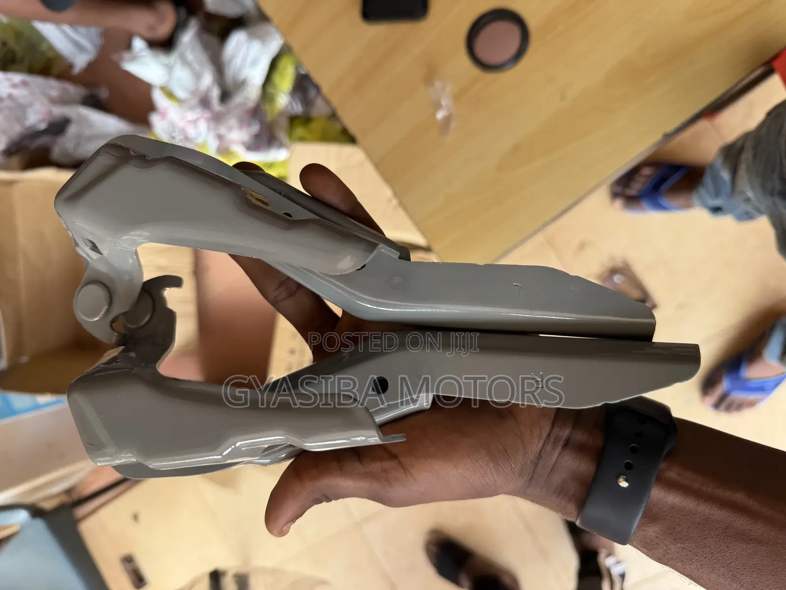 Hrv 2022-2025 Bonnet Hinges