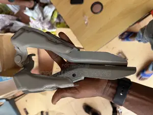 Hrv 2022-2025 Bonnet Hinges