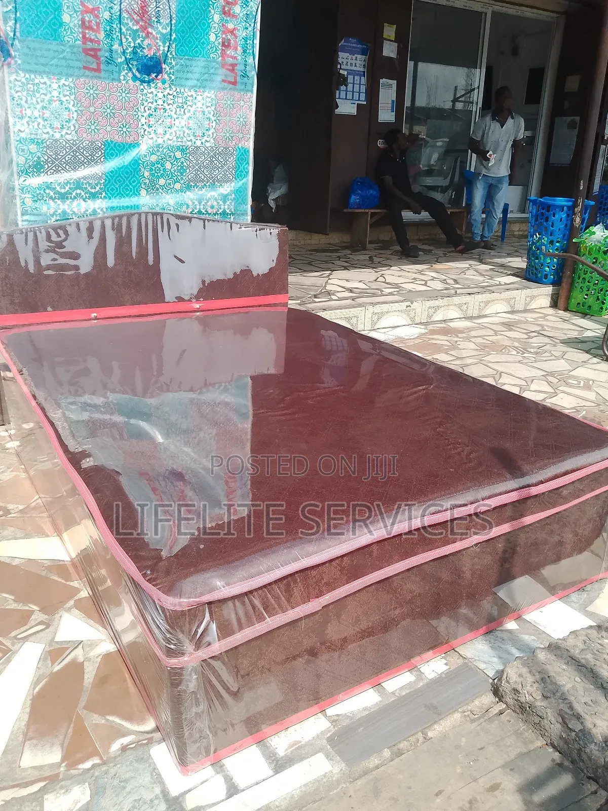 Amazing Complete Double Bed With Inbuilt Foam~