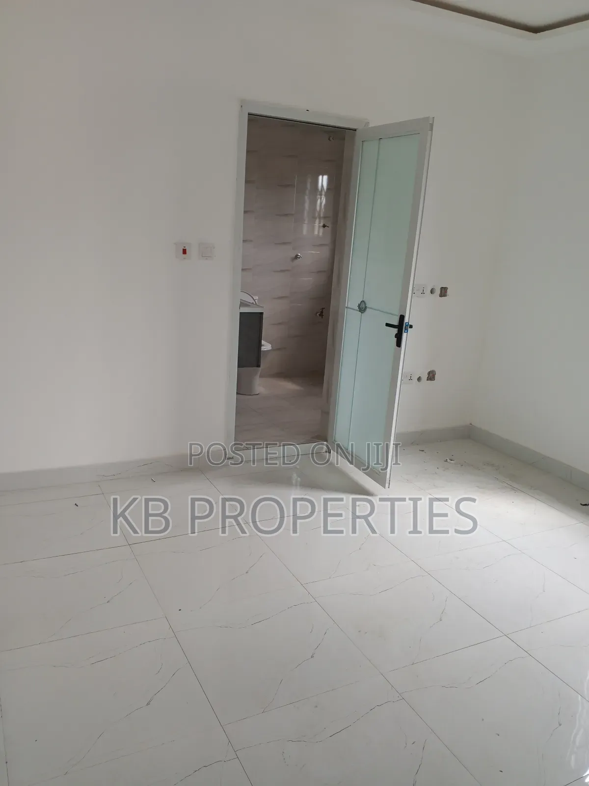 2bdrm Apartment in Kb Properties, Spintex for rent