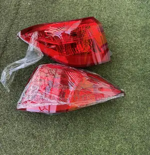 Corolla 2017 Taillight Se 2017 2018 2019 Se Sport All Red Tail Light