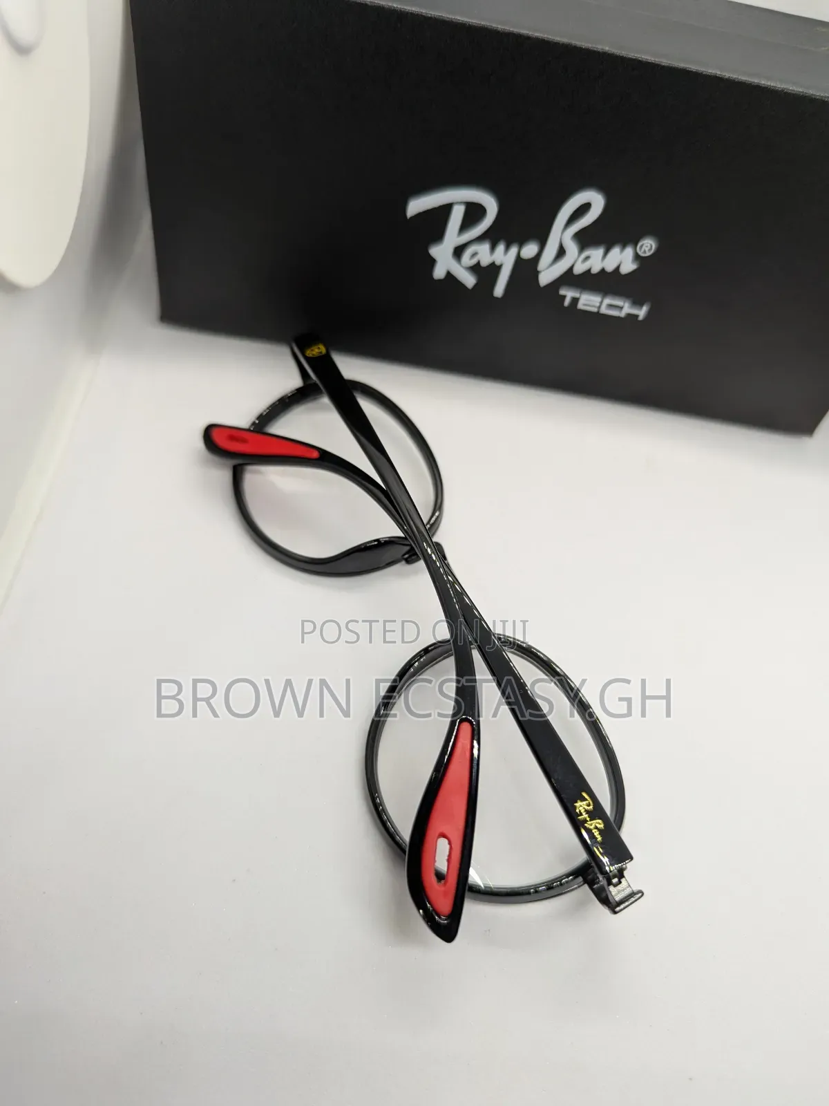 Ray-Ban Rb7285 Round Glasses