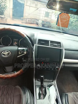 Toyota Camry SE 4dr Sedan (2.5L 4cyl 6A) 2015 Gray