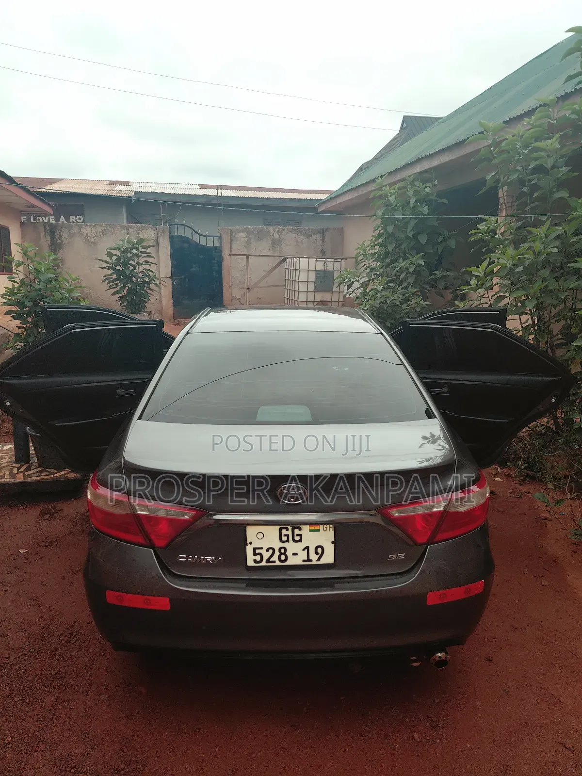 Toyota Camry SE 4dr Sedan (2.5L 4cyl 6A) 2015 Gray