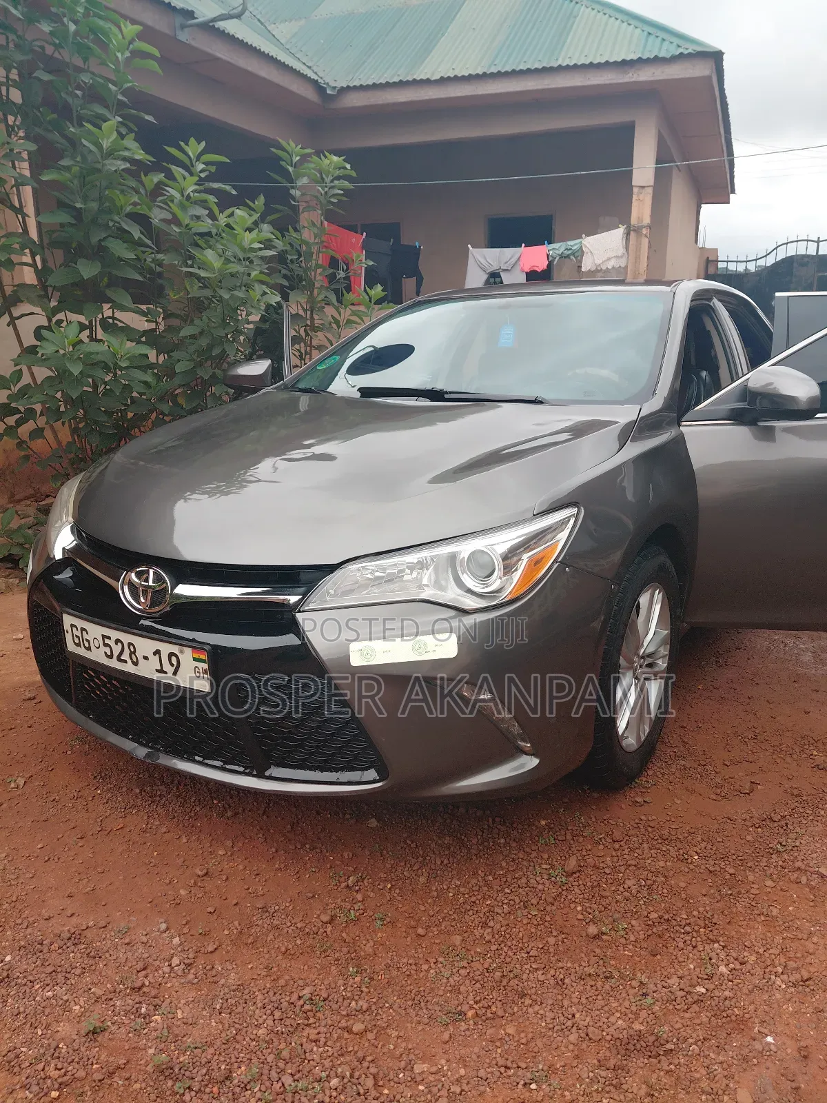 Toyota Camry SE 4dr Sedan (2.5L 4cyl 6A) 2015 Gray