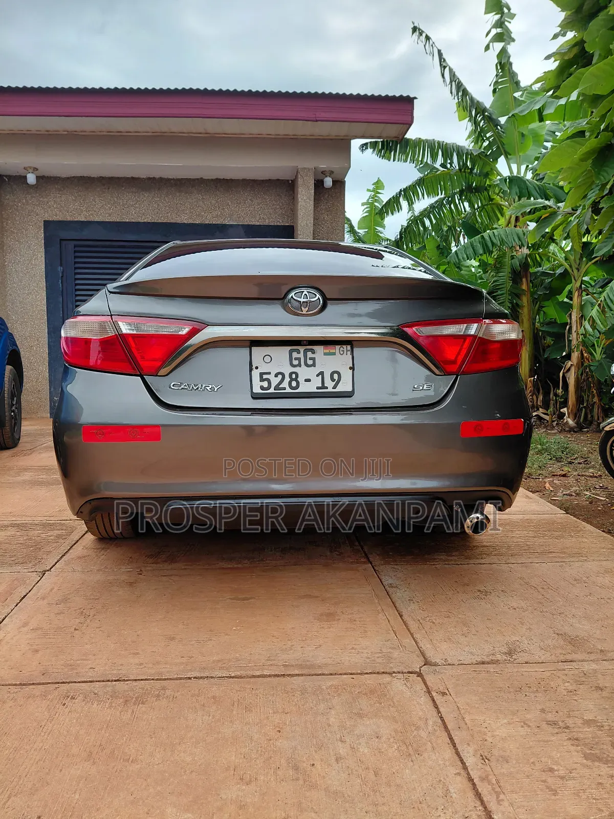 Toyota Camry SE 4dr Sedan (2.5L 4cyl 6A) 2015 Gray