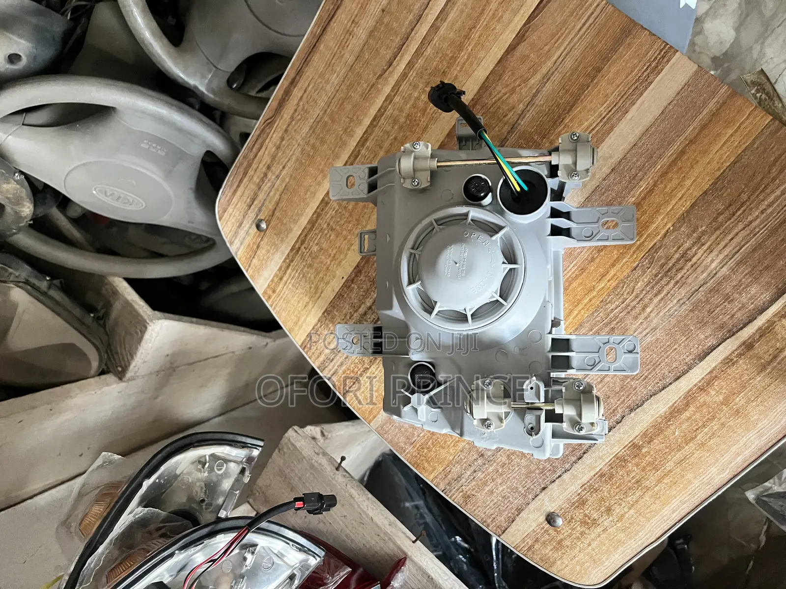 Hyundai Mighty 2 Headlight Plastic