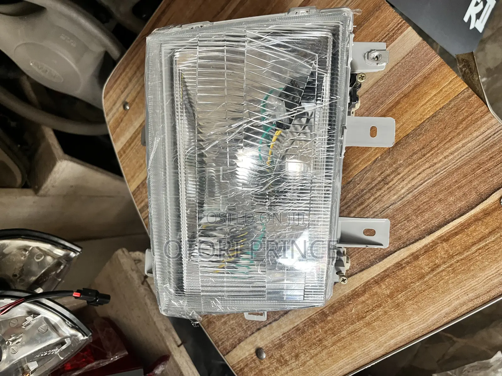 Hyundai Mighty 2 Headlight Plastic