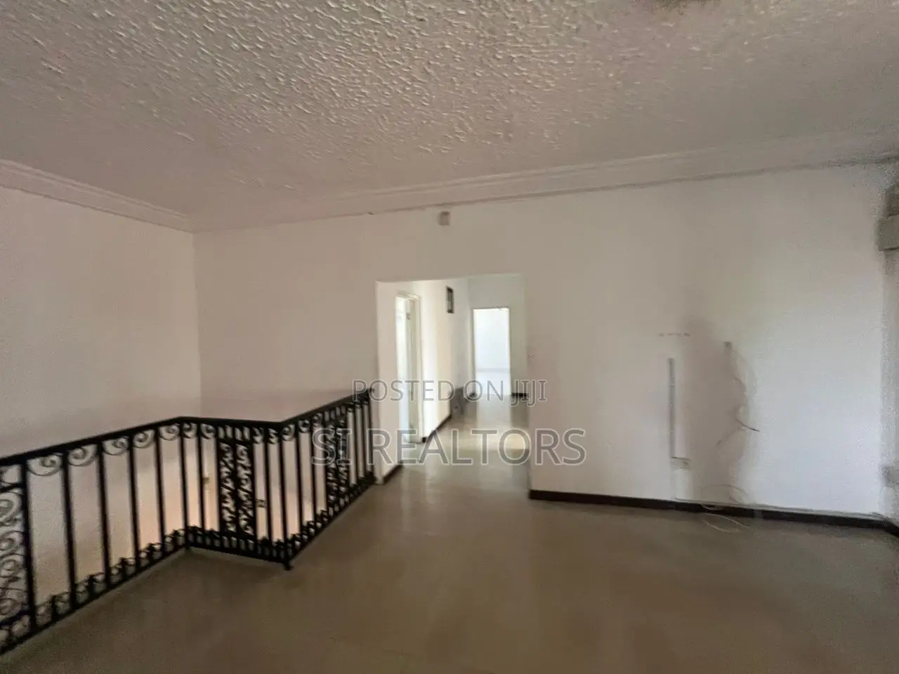 5bdrm House in Airport Residential for rent