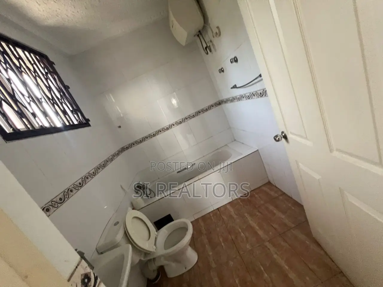 5bdrm House in Airport Residential for rent