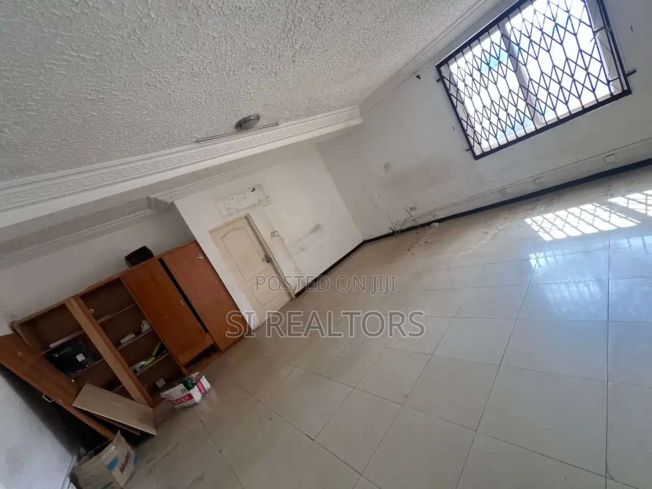 5bdrm House in Airport Residential for rent