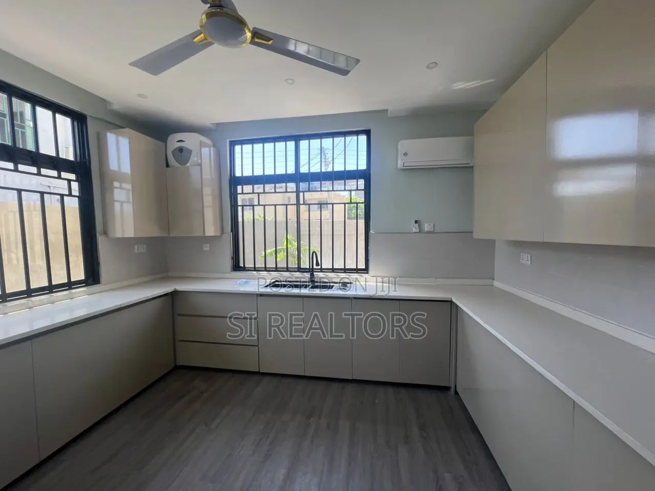 5bdrm House in Labone for rent