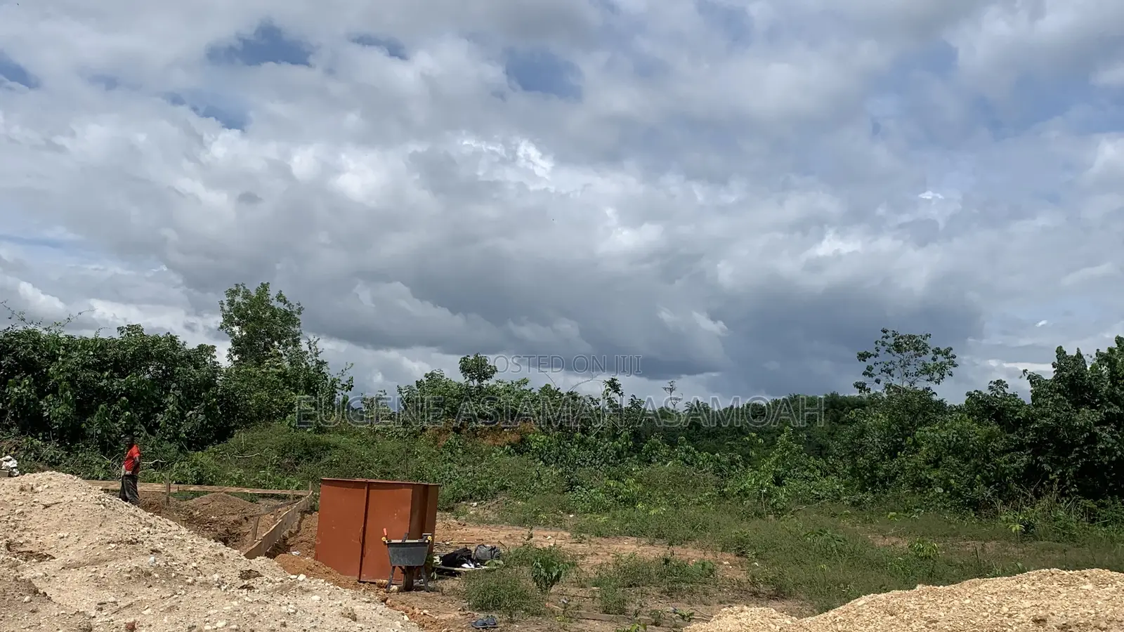2plots at New Baakoyeden