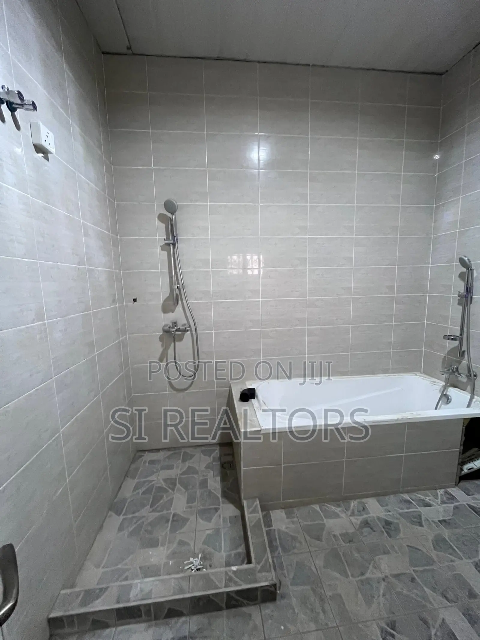 4bdrm Duplex in East Legon, Adjiriganor for rent