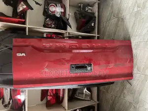 Toyota Tacoma 2018-2020 Tail Board