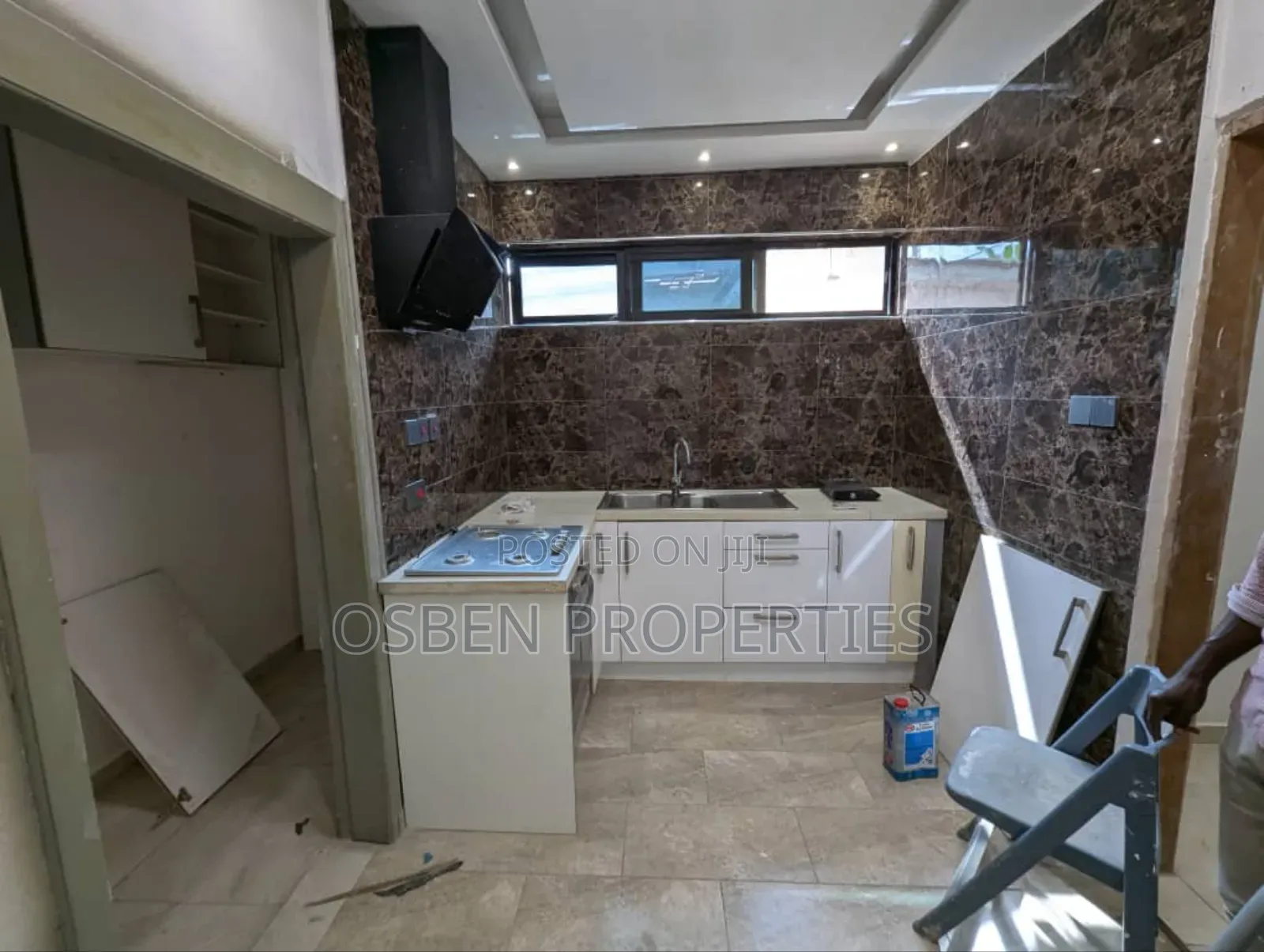 4bdrm House in Osben Properties, Adjiriganor for sale