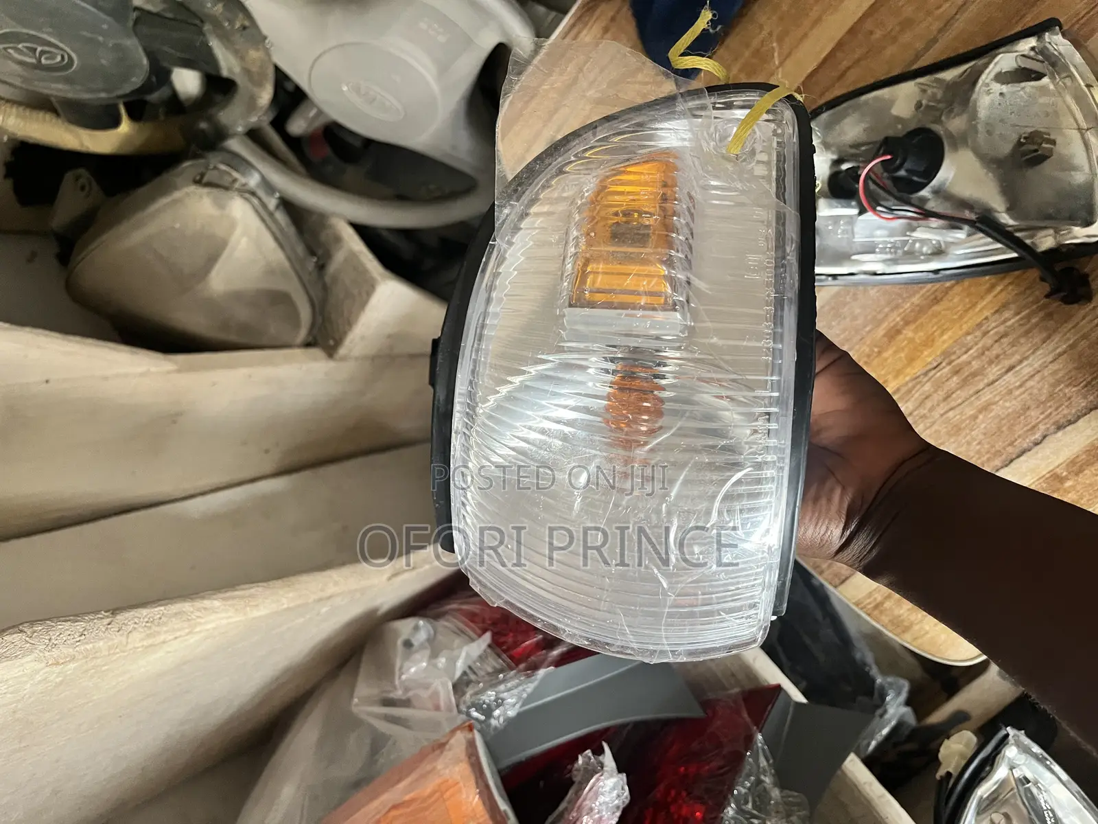Hyundai Grace/H100 Sidelight/Corner Light