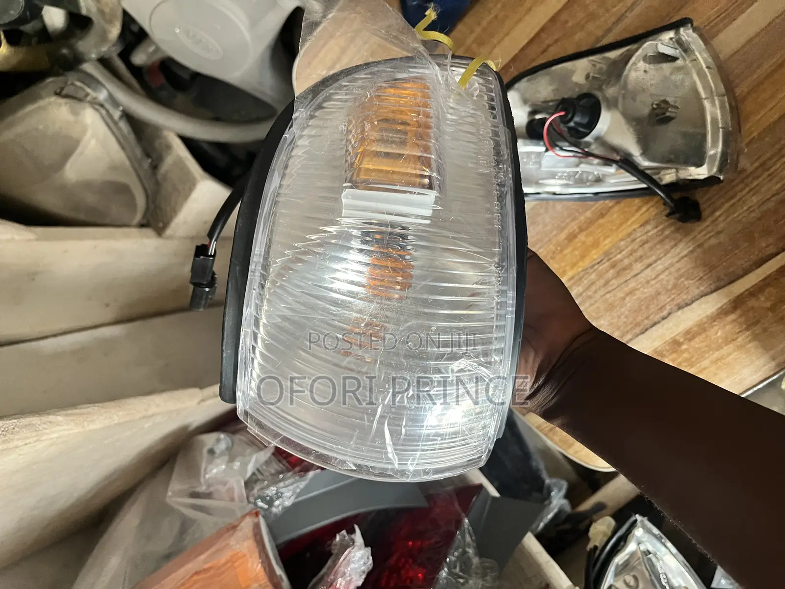 Hyundai Grace/H100 Sidelight/Corner Light