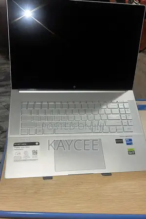 Laptop HP Envy 17 16GB Intel Core i7 SSD 1T
