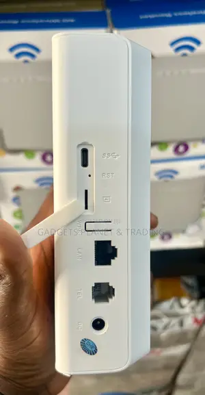ZLT X100m Pro 5g Universal Router With Power Bank - 3000mbps