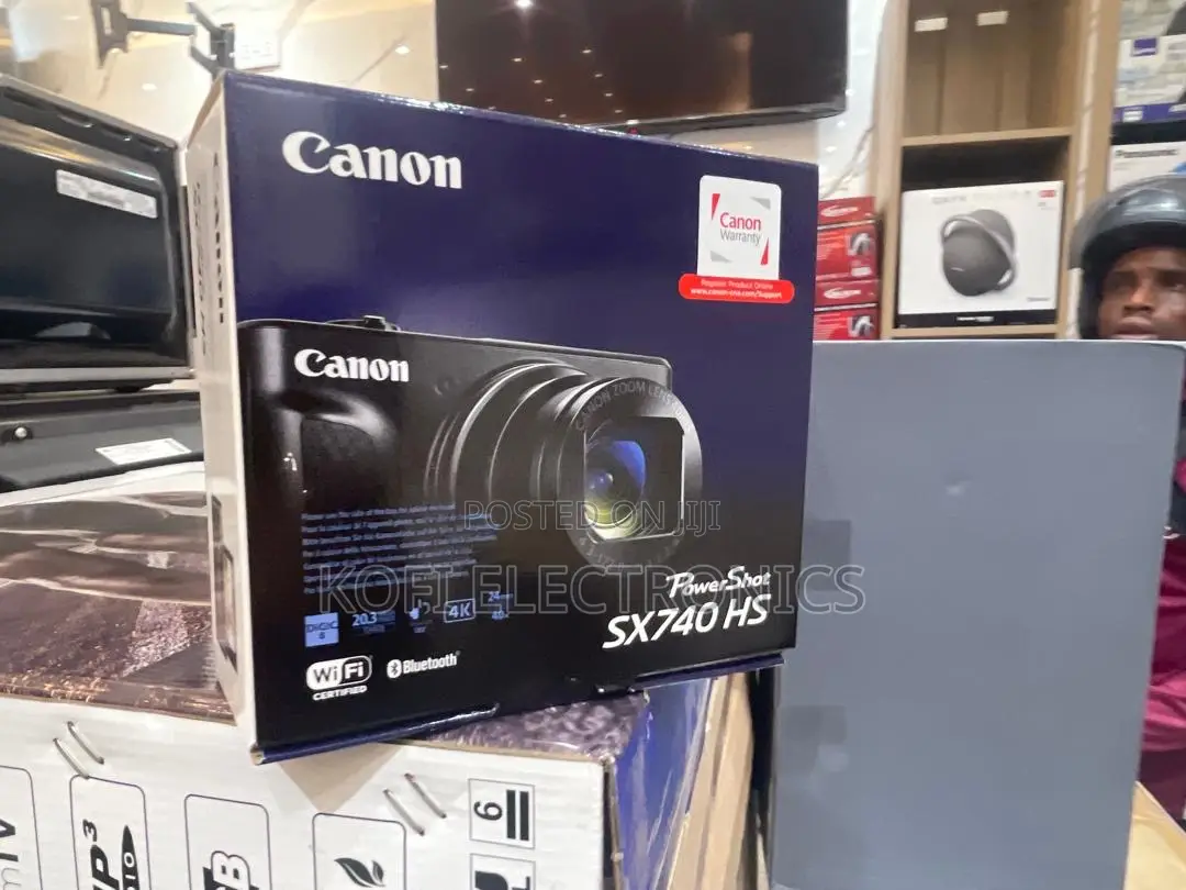 Canon Powershot Sx740 a Timeless Tool for Wanderers