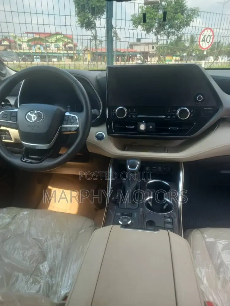 Toyota Highlander XLE AWD 2023 Green
