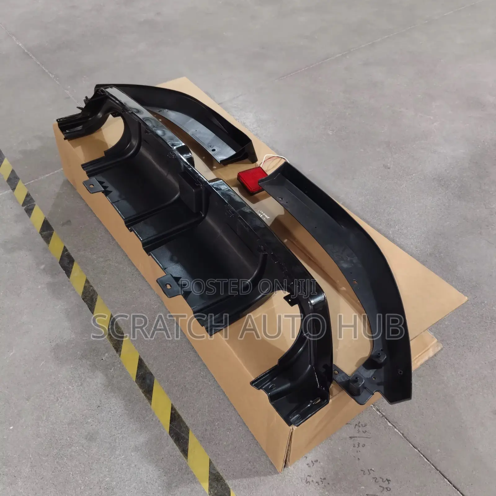 Honda Civic Back Bumper Diffuser With Break Light Available