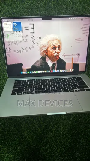 Laptop Apple MacBook Air 2024 M3 15-Inch 16GB Apple M3 SSD 512GB