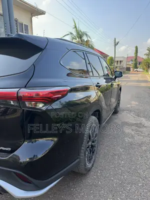 Toyota Highlander XLE 2021 Black