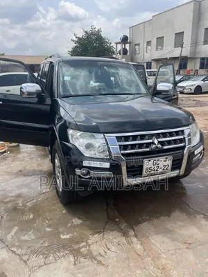 Mitsubishi Pajero V90 2.8 GLS/GLX 2017 Black
