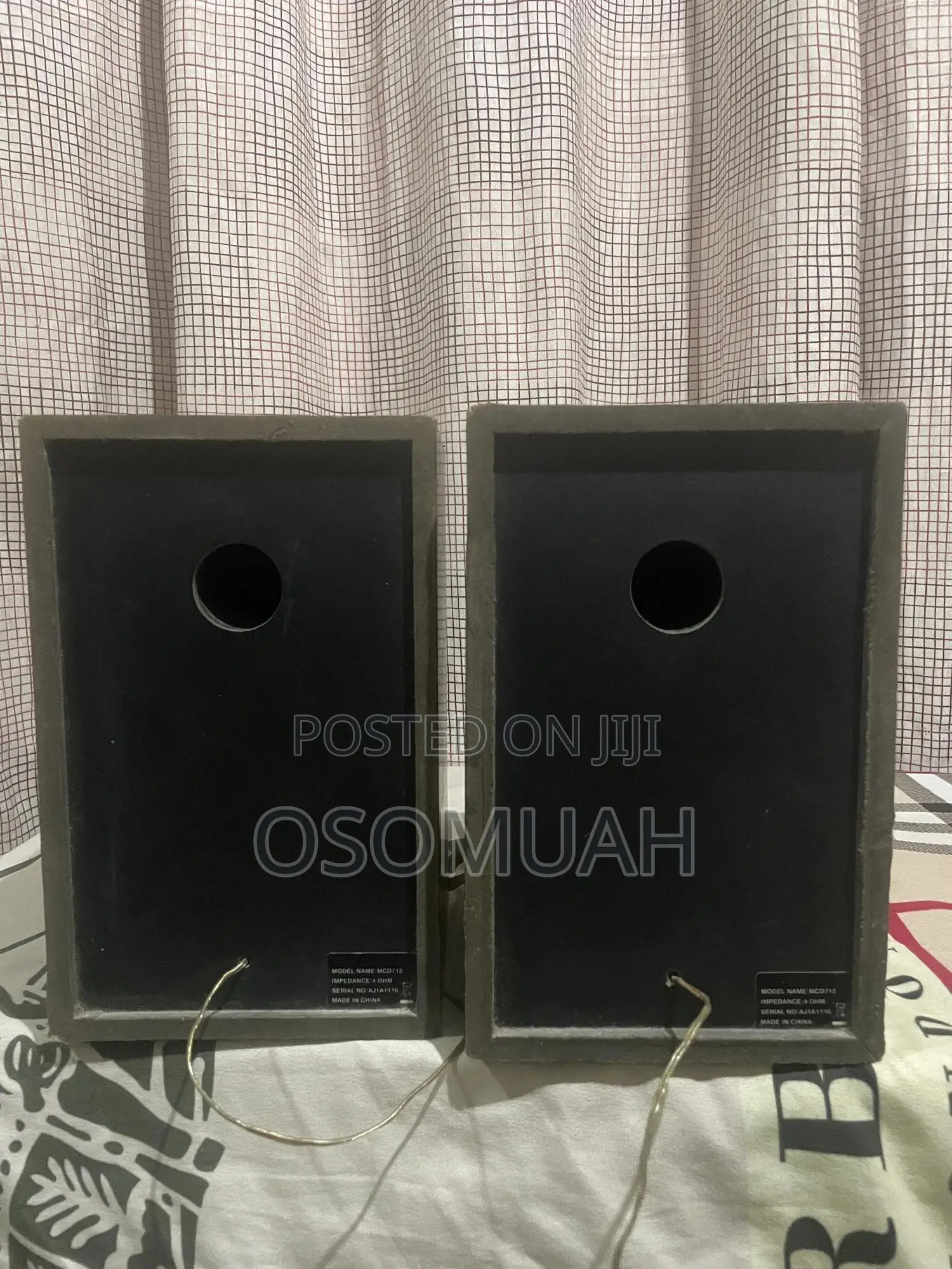 Phillips Bookshelf Speakers
