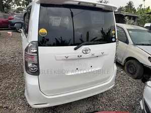Toyota Voxy 2013 White