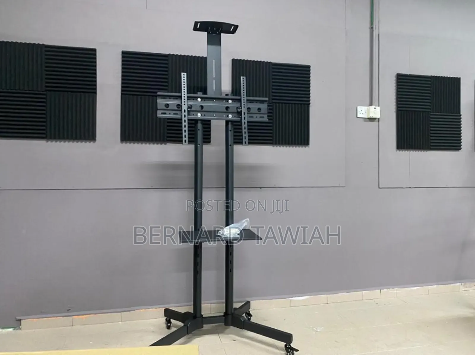  “Uhf 4-in-1 Wireless Microphone System – Powerful Clear Sound”