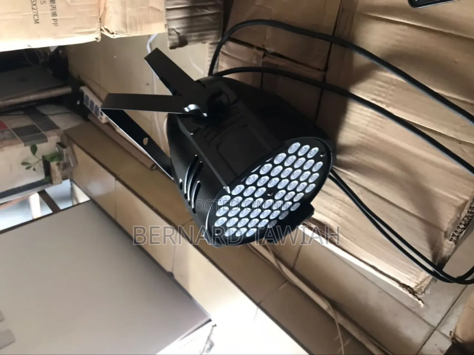 “Uhf 4-in-1 Wireless Microphone System – Powerful Clear Sound”