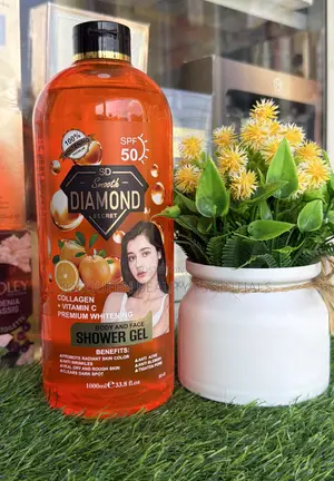 Smooth Diamond Body And Face Shower Gel